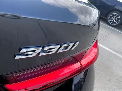 Used 2024 BMW 330i Sedan w/ Convenience Package RWD image 9