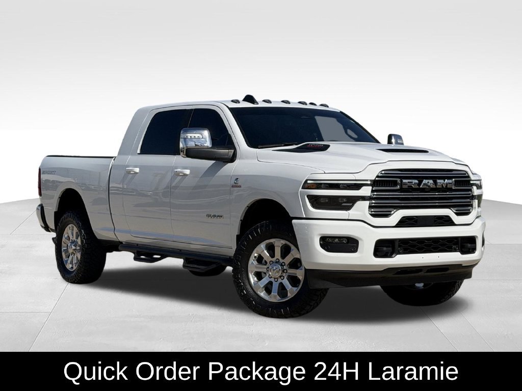 Used 2025 RAM 2500 Laramie w/ Sport Appearance Package AWD/4WD image 2