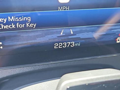 Used 2024 Chevrolet Traverse Z71 w/ Enhanced Driving Package AWD/4WD image 25