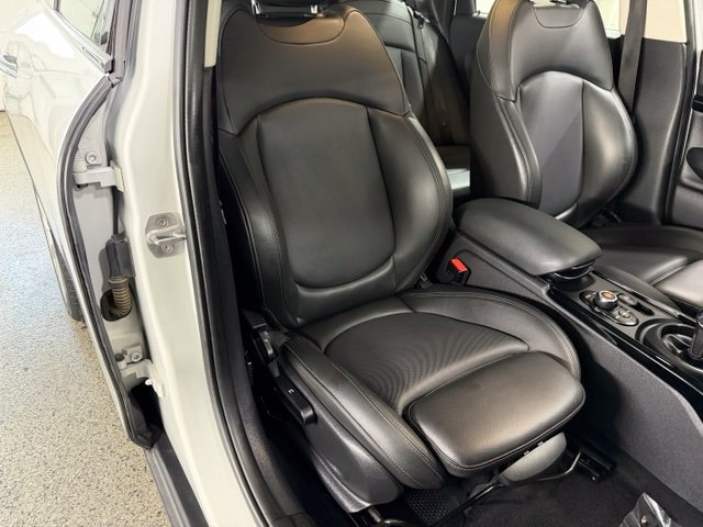 Used 2020 MINI Cooper Clubman S w/ Storage Package FWD image 21