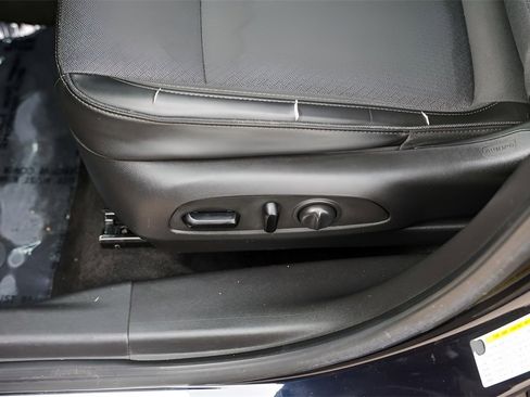 Used 2021 Buick Encore GX Preferred w/ Cold Weather Comfort Package image 12