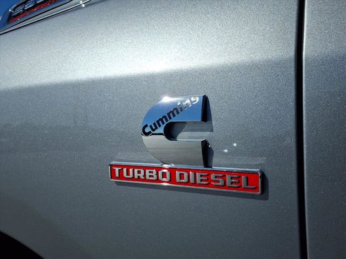 Used 2024 RAM 2500 Big Horn image 3