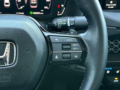 Used 2025 Honda Accord Touring image 24