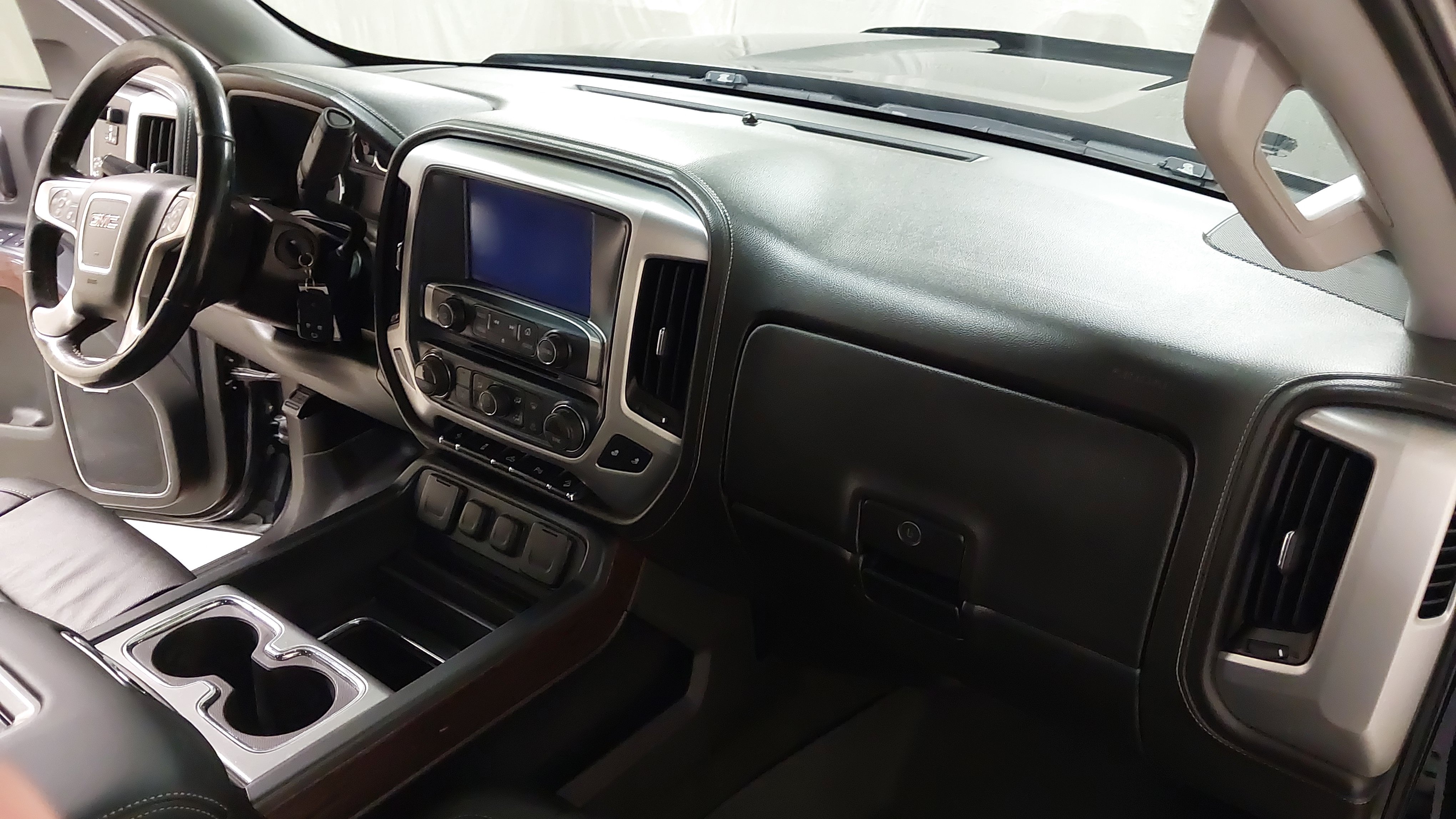 Used 2017 GMC Sierra 1500 SLT w/ SLT Premium Package AWD/4WD image 27