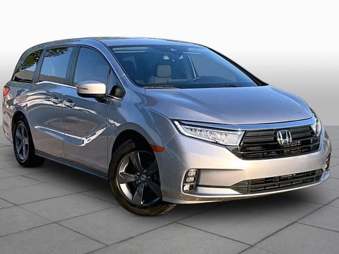 Used 2022 Honda Odyssey EX image 3