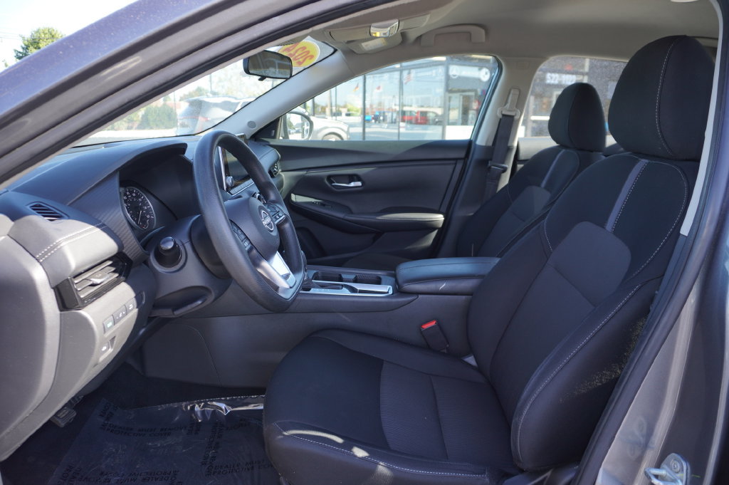 Used 2024 Nissan Sentra SV FWD image 24