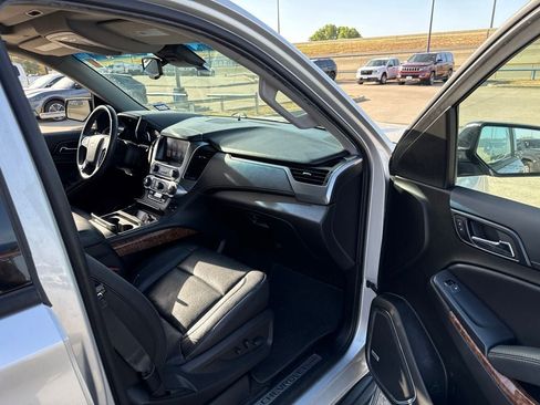 Used 2018 Chevrolet Tahoe Premier RWD image 14