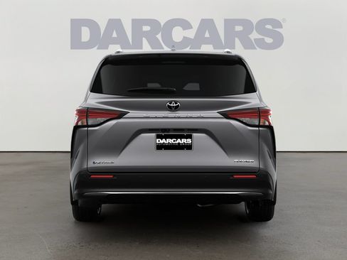 New 2026 Toyota Sienna Platinum AWD/4WD image 6