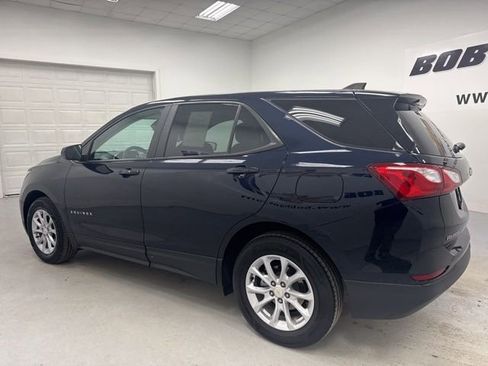 Used 2021 Chevrolet Equinox LS w/ LS Convenience Package image 7