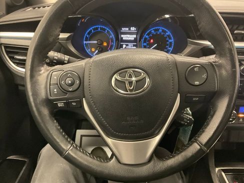 Used 2014 Toyota Corolla S image 16