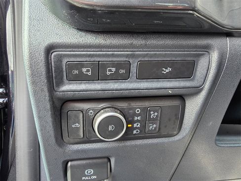 Used 2022 Ford F150 XLT w/ Equipment Group 302A High image 17