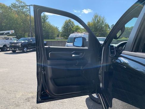 Used 2025 RAM 1500 Big Horn image 17