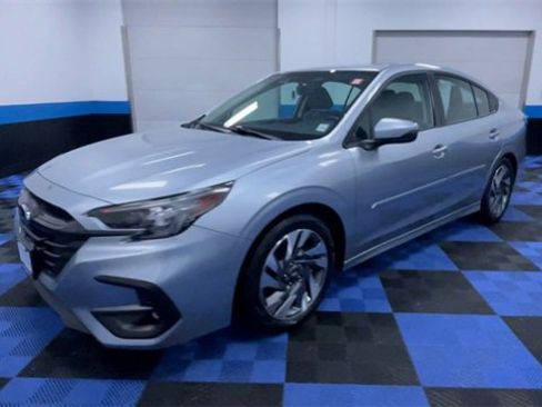 Used 2023 Subaru Legacy Limited image 4