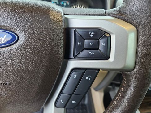 Used 2019 Ford F150 Lariat w/ Equipment Group 502A Luxury AWD/4WD image 22