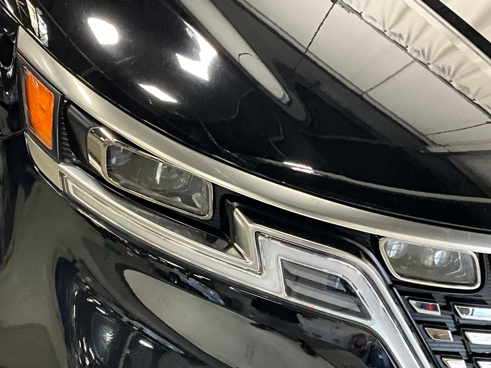 Used 2024 Kia Carnival SX Prestige FWD image 27