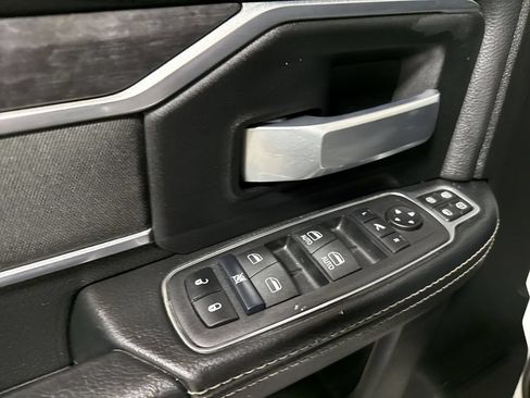 Used 2024 RAM 3500 Big Horn AWD/4WD image 20
