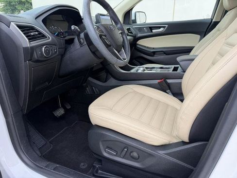 Certified 2022 Ford Edge SEL w/ Convenience Package AWD/4WD image 16