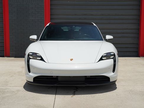 Used 2022 Porsche Taycan 4S AWD/4WD image 2