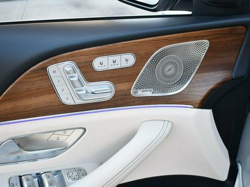 Used 2024 Mercedes-Benz GLE 450 4MATIC image 12