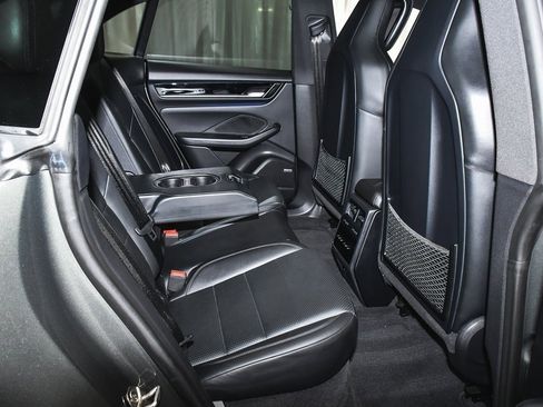 Used 2025 Porsche Macan 4 Electric image 52