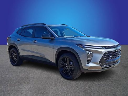 New 2026 Chevrolet Trax ACTIV FWD image 2