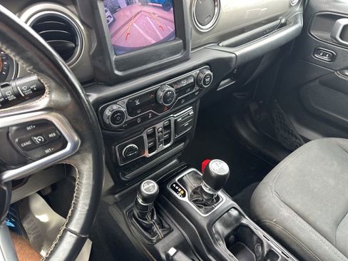 Used 2019 Jeep Wrangler Unlimited Sahara AWD/4WD image 69