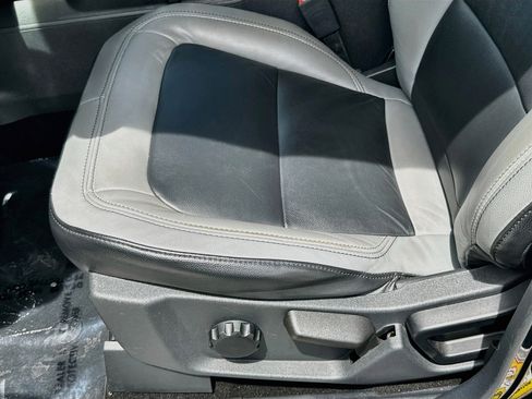 Used 2022 Ford Bronco 4-Door AWD/4WD image 17