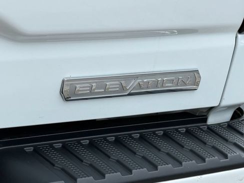 Used 2022 GMC Sierra 1500 Elevation w/ Preferred Package RWD image 9