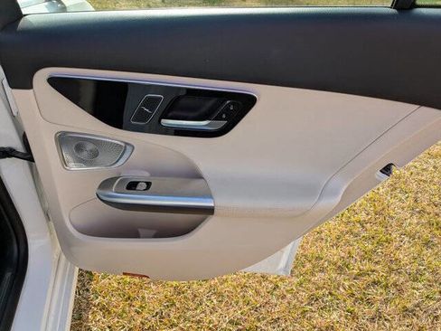 Used 2022 Mercedes-Benz C 300 4MATIC Sedan image 35