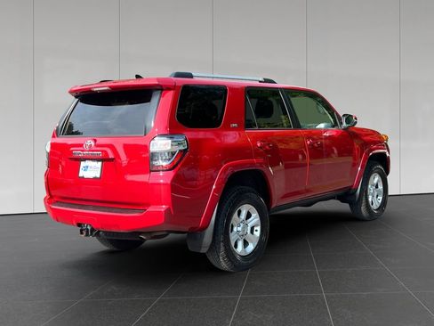 Used 2024 Toyota 4Runner SR5 Premium w/ Moonroof Package AWD/4WD image 5