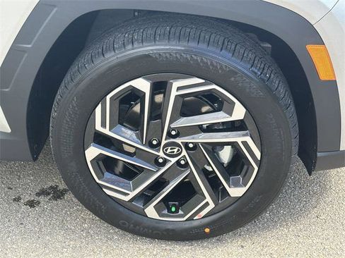 New 2025 Hyundai Tucson Limited image 12