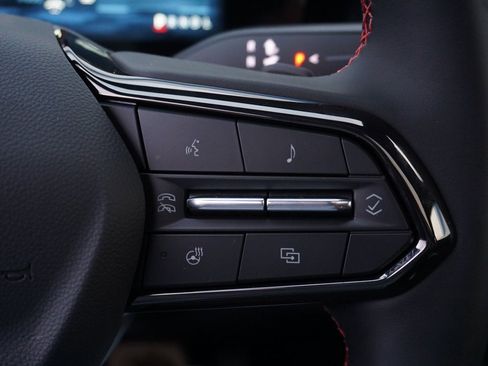 New 2026 Chevrolet Equinox RS w/ Convenience Package III image 21