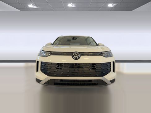 New 2026 Volkswagen Tiguan S FWD image 6