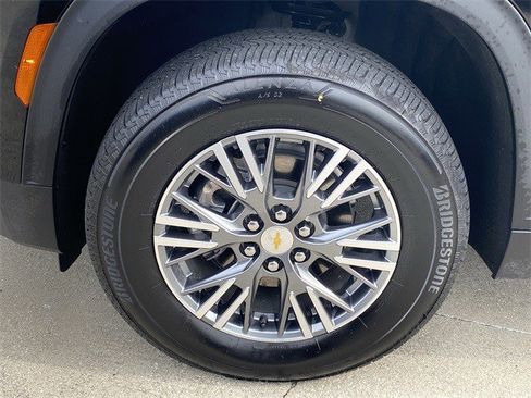 Certified 2025 Chevrolet Traverse LT image 18