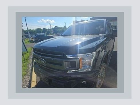 Used 2018 Ford F150 XLT w/ Equipment Group 302A Luxury AWD/4WD image 1