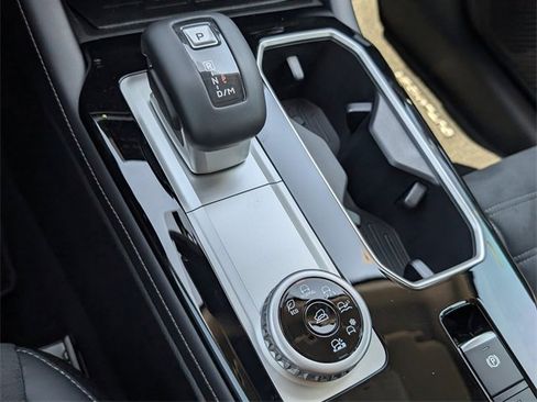 New 2025 Mitsubishi Outlander SE image 22