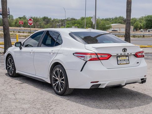 Used 2020 Toyota Camry SE image 7