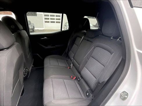 Used 2025 Chevrolet Equinox LT w/ Safety and Technology Package AWD/4WD image 15