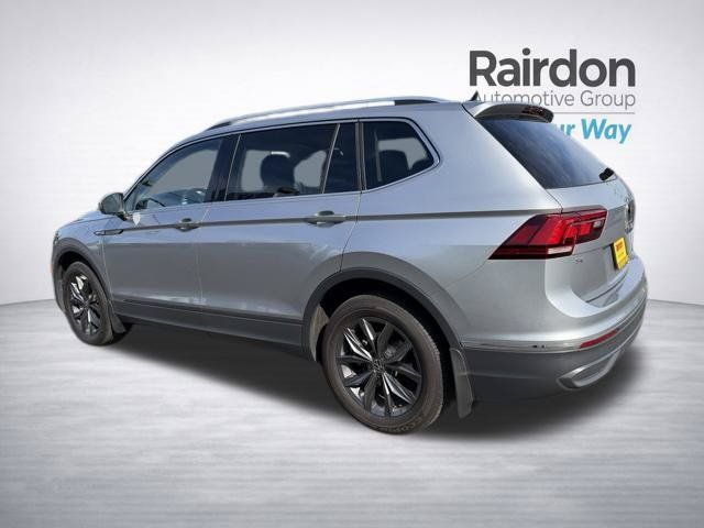 Used 2023 Volkswagen Tiguan SE AWD/4WD image 5