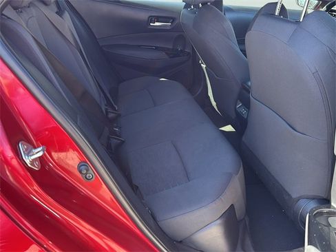 Used 2025 Toyota Corolla SE image 12