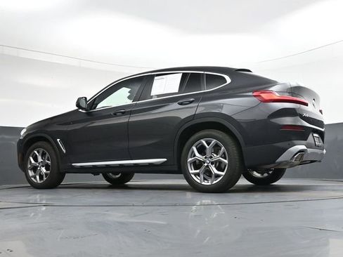 Used 2025 BMW X4 xDrive30i AWD/4WD image 39