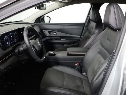Used 2024 Nissan Ariya AWD image 14