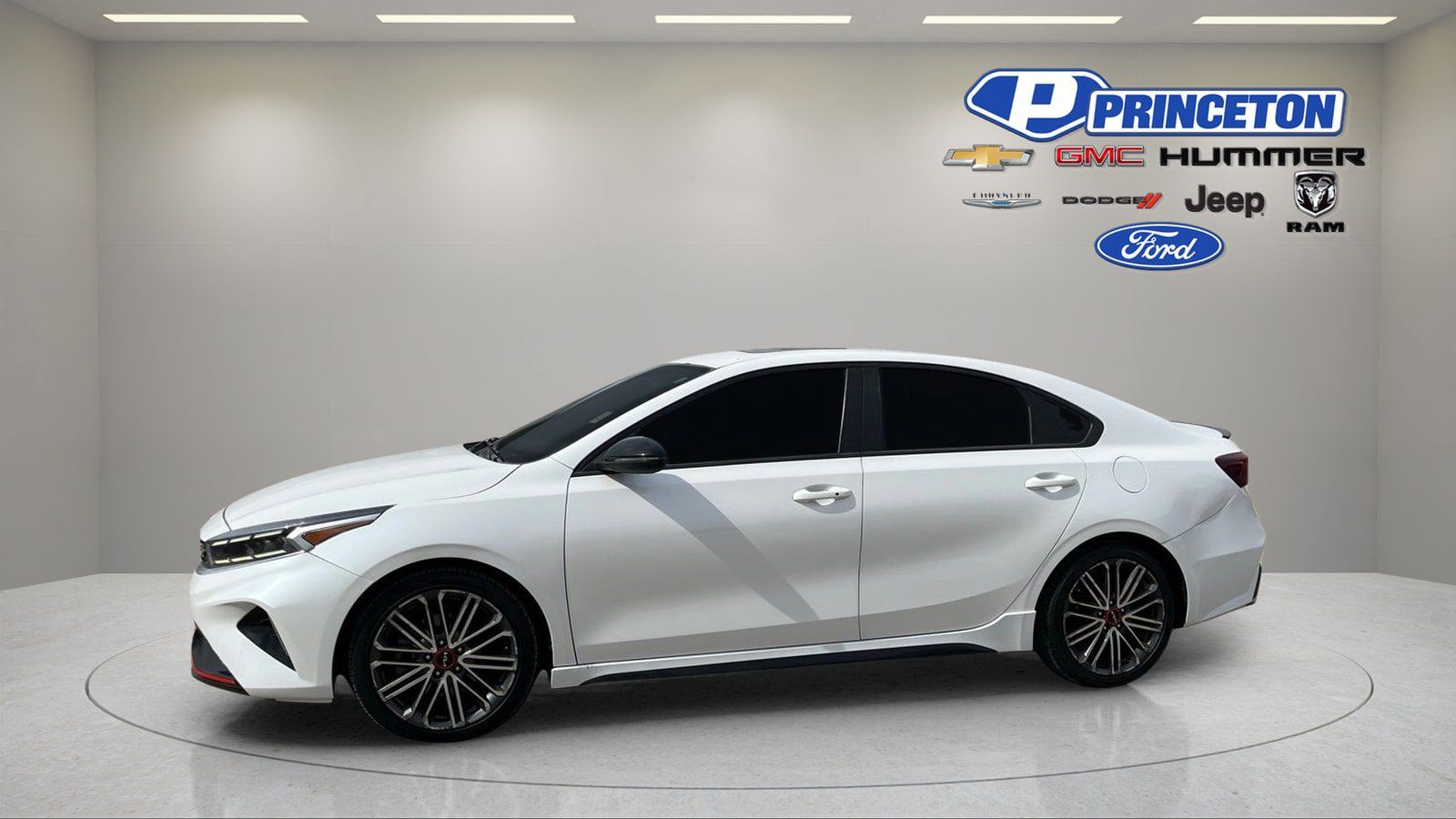 Used 2023 Kia Forte GT w/ GT2 Package FWD image 4