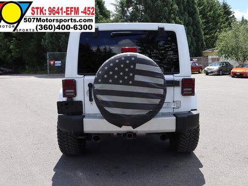 Used 2013 Jeep Wrangler Unlimited Sahara w/ Mopar Chrome Edition Group AWD/4WD image 7