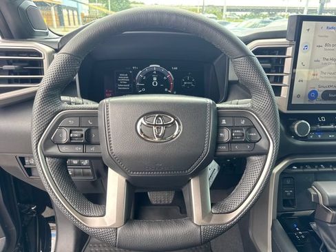 Used 2026 Toyota Tundra Limited AWD/4WD image 18