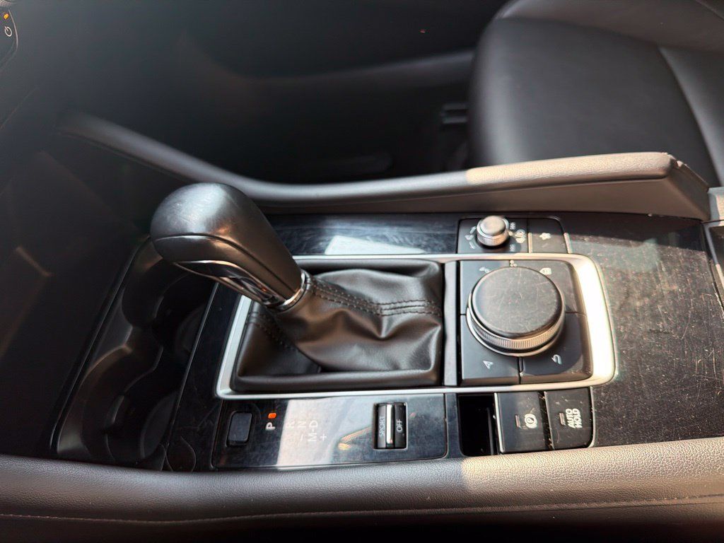 Used 2024 MAZDA MAZDA3 s FWD image 32