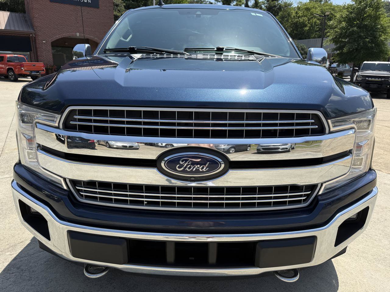 Used 2020 Ford F150 Lariat w/ Equipment Group 502A Luxury AWD/4WD image 8