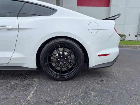 Used 2019 Ford Mustang Shelby GT350 w/ Technology Package image 13