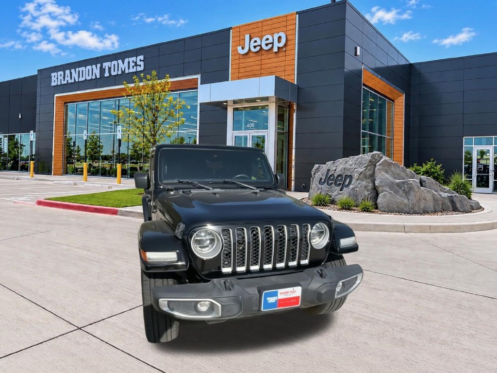 Used 2021 Jeep Wrangler Unlimited Sahara w/ Cold Weather Group AWD/4WD image 2