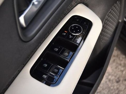 Used 2023 Nissan Ariya EVOLVE+ 4D Sport Utility image 9